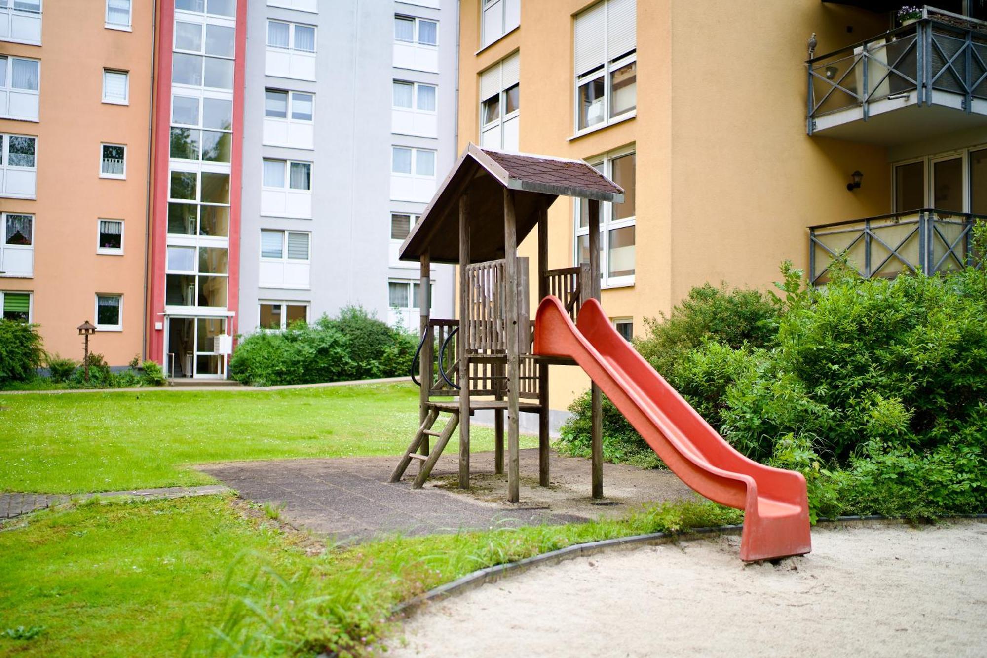 Edler Wohnraum Disney Marvel Studio Mit Balkon, Boxspringbett, Kaffeevollautomat, Lift & Parkplatz Chemnitz Exterior photo