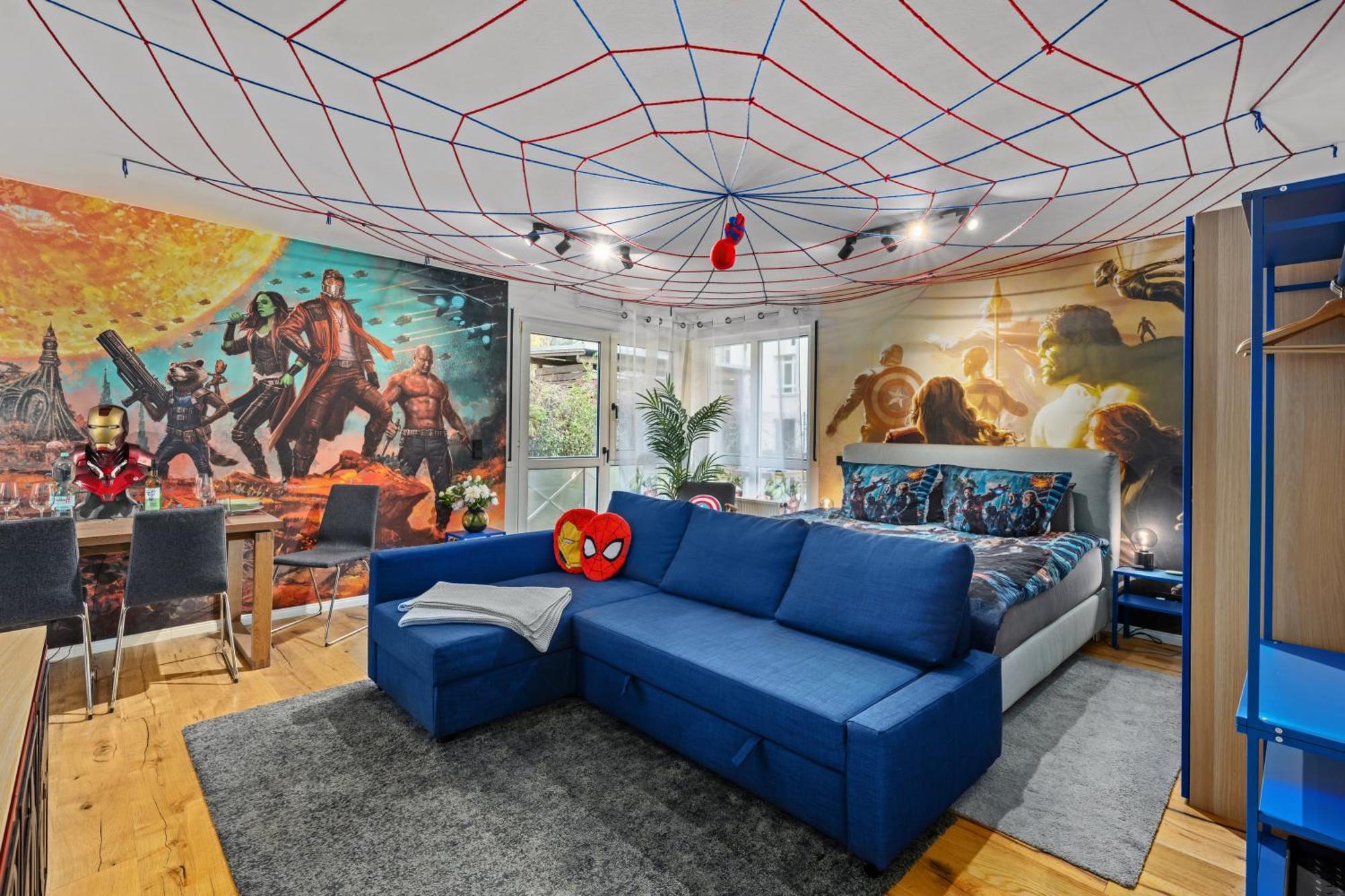 Edler Wohnraum Disney Marvel Studio Mit Balkon, Boxspringbett, Kaffeevollautomat, Lift & Parkplatz Chemnitz Exterior photo