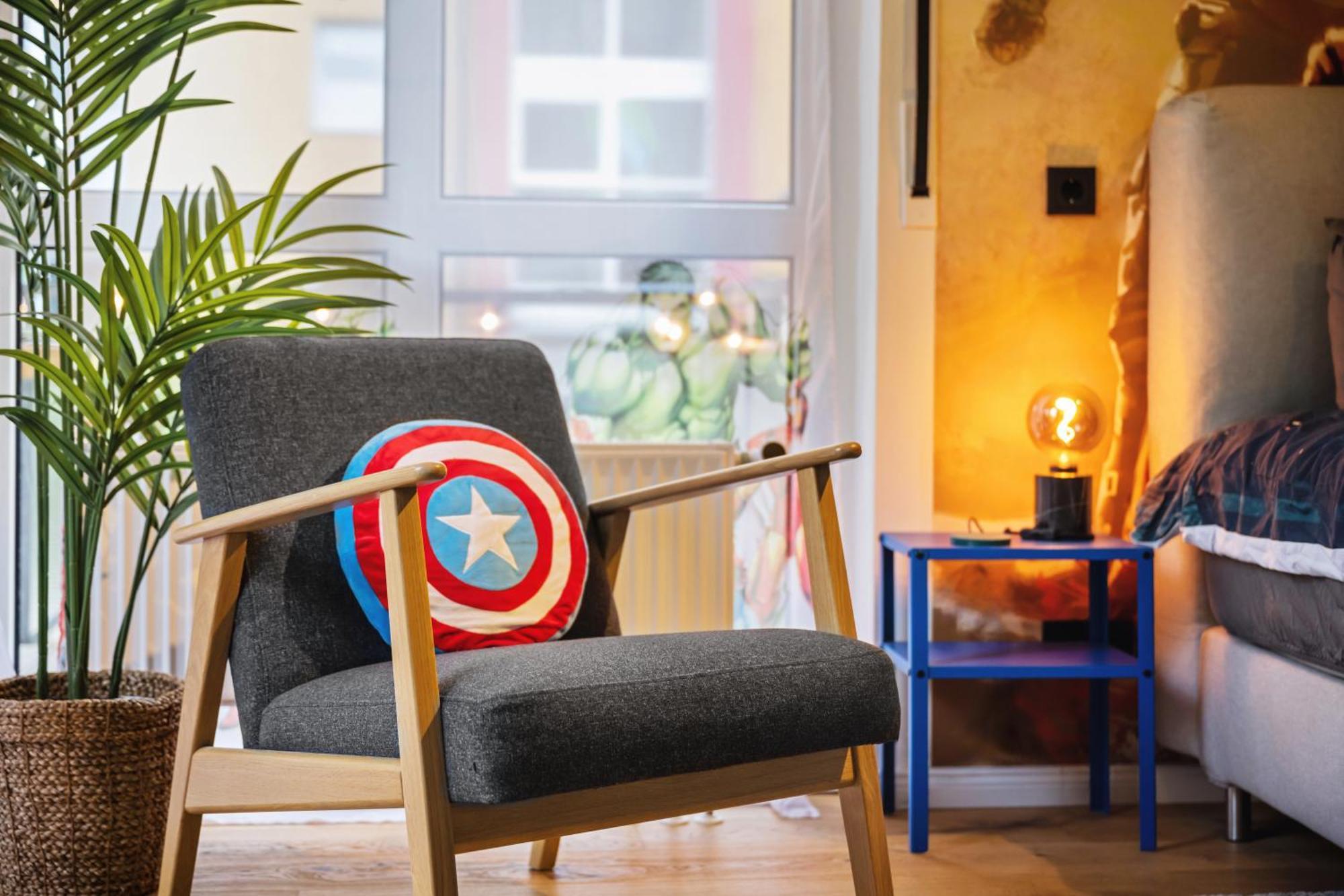 Edler Wohnraum Disney Marvel Studio Mit Balkon, Boxspringbett, Kaffeevollautomat, Lift & Parkplatz Chemnitz Exterior photo